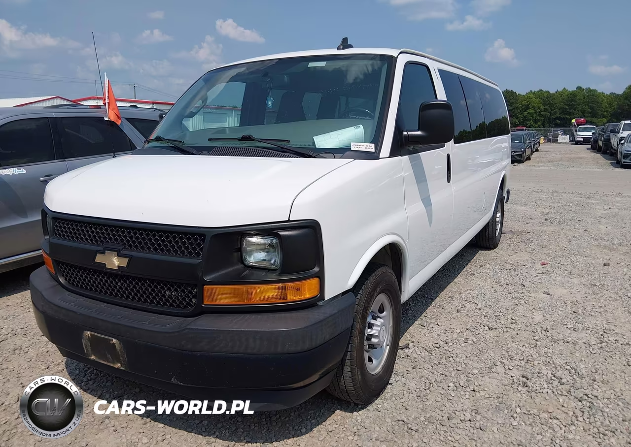 2017 Chevrolet Express 3500 Ls VIN:1GAZGNFGXH1294705 - 6