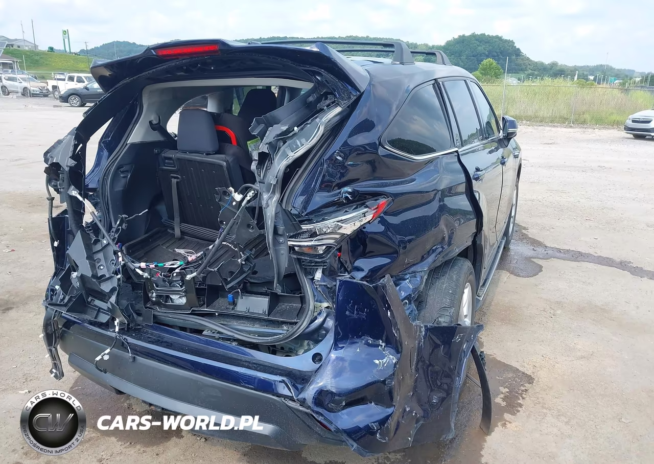 2021 Toyota Highlander Le VIN:5TDBZRBH0MS156158 - 18