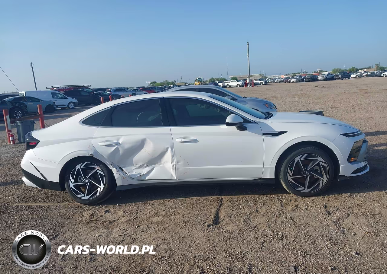 2026 Hyundai Sonata Sel Sport VIN:KMHL64JA6TA535077 - 13