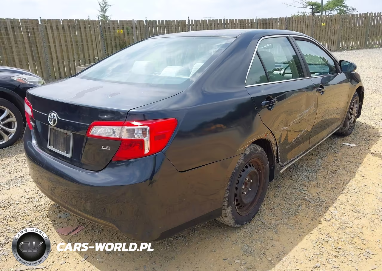 2013 Toyota Camry Le VIN:4T1BF1FK1DU231344 - 4