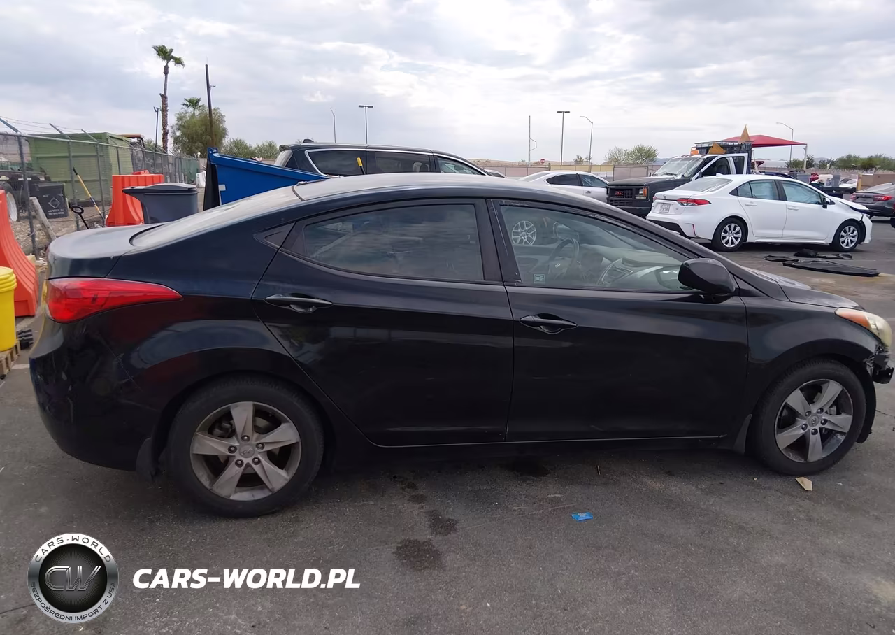 2013 Hyundai Elantra Gls VIN:KMHDH4AEXDU604192 - 13