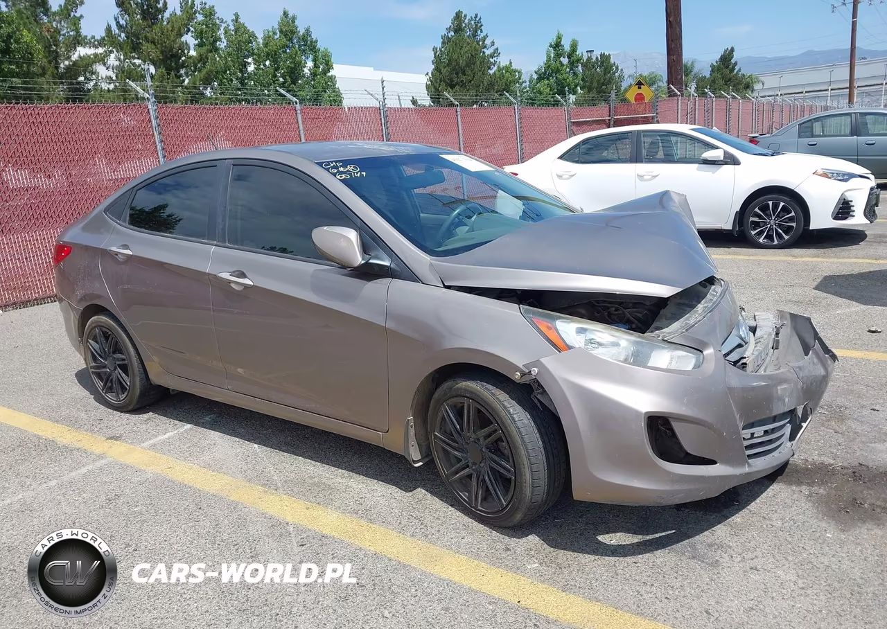 2013 Hyundai Accent Gls VIN:KMHCT4AE6DU414075 - 1