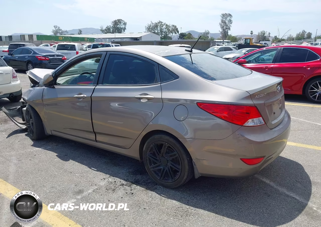 2013 Hyundai Accent Gls VIN:KMHCT4AE6DU414075 - 3