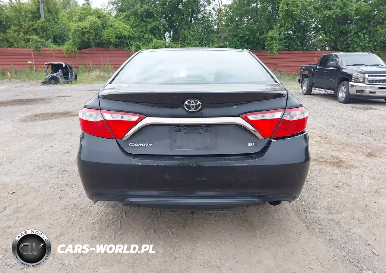 2015 Toyota Camry Se VIN:4T1BF1FK9FU049829 - 16
