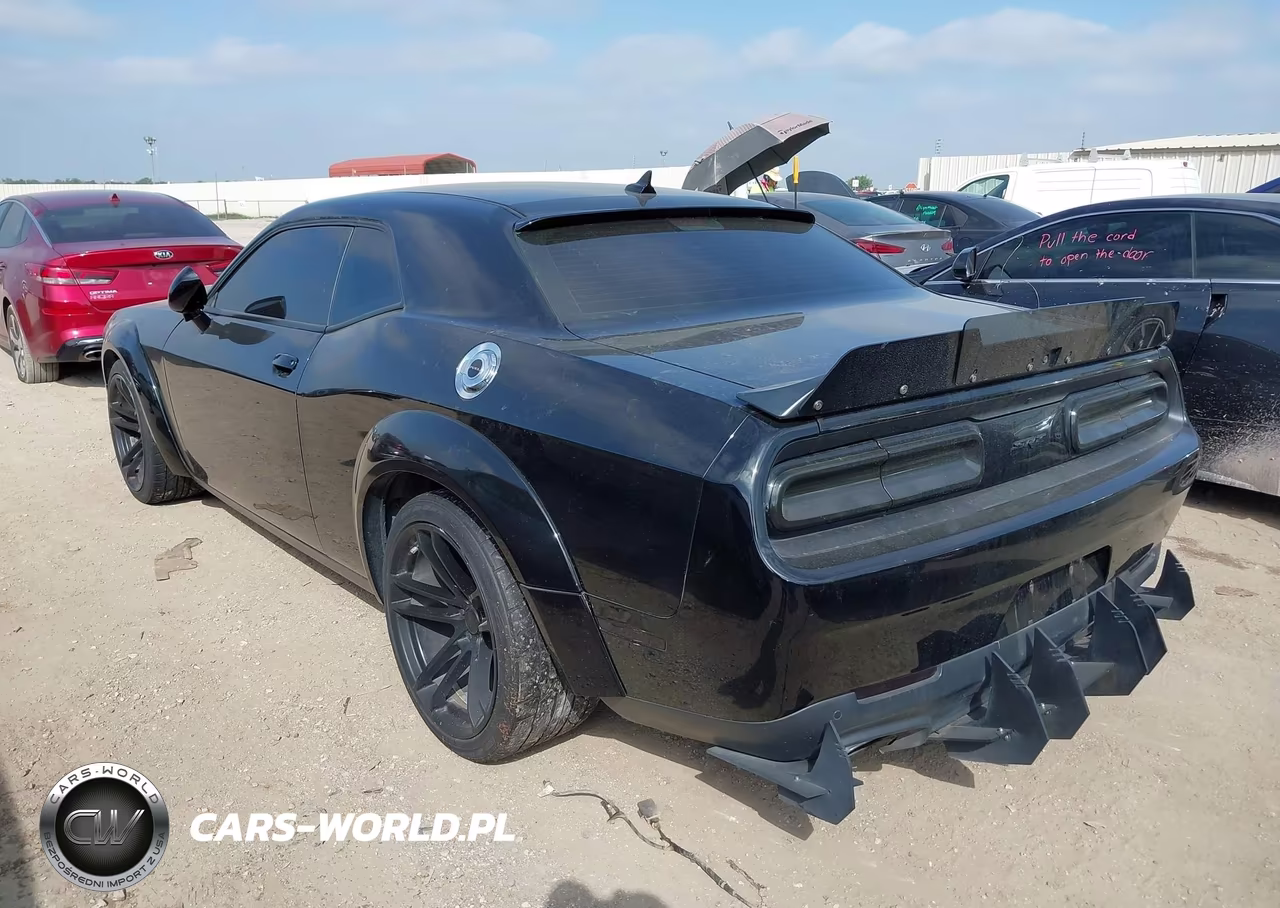 2016 Dodge Challenger R-T Scat Pack VIN:2C3CDZFJ2GH271495 - 3