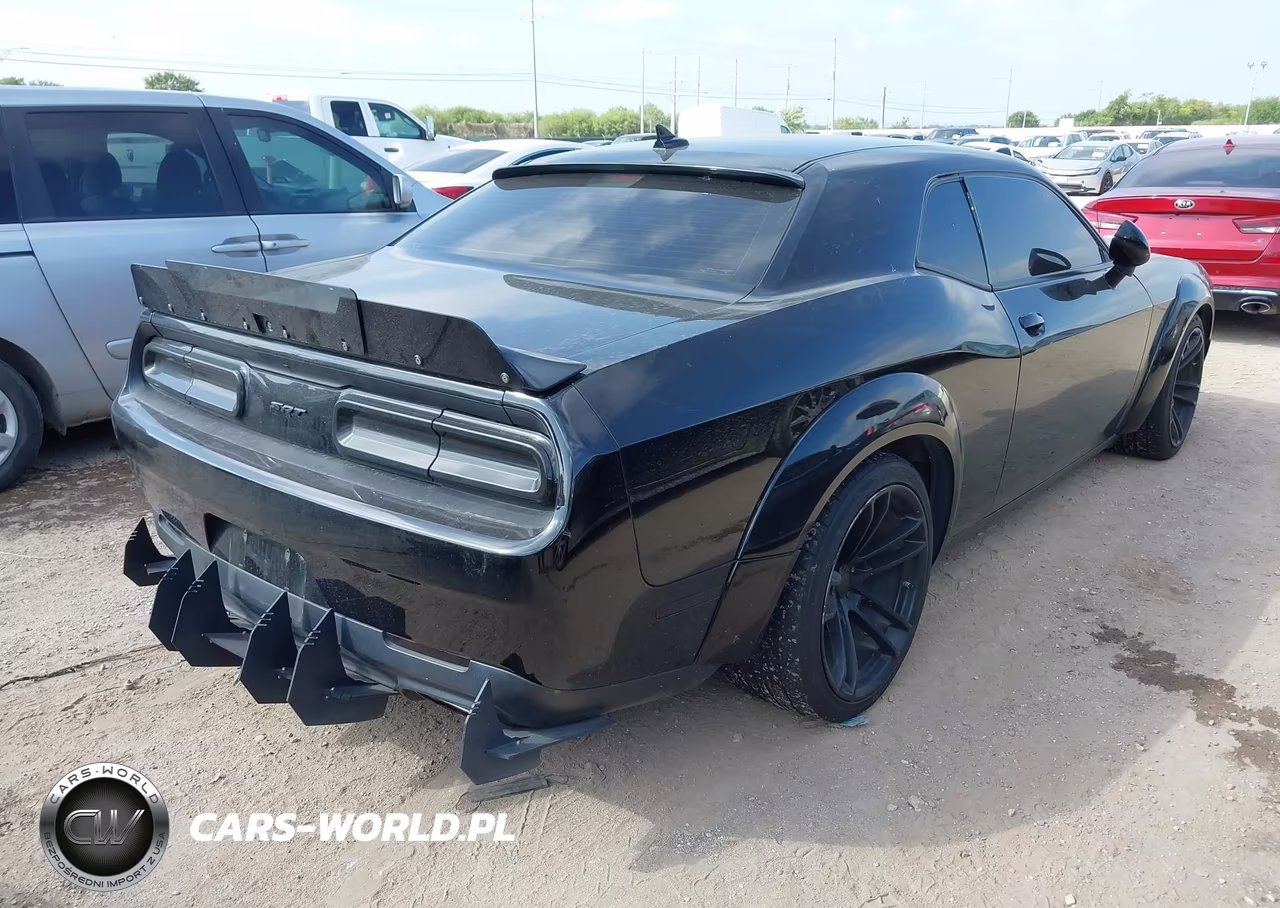 2016 Dodge Challenger R-T Scat Pack VIN:2C3CDZFJ2GH271495 - 4