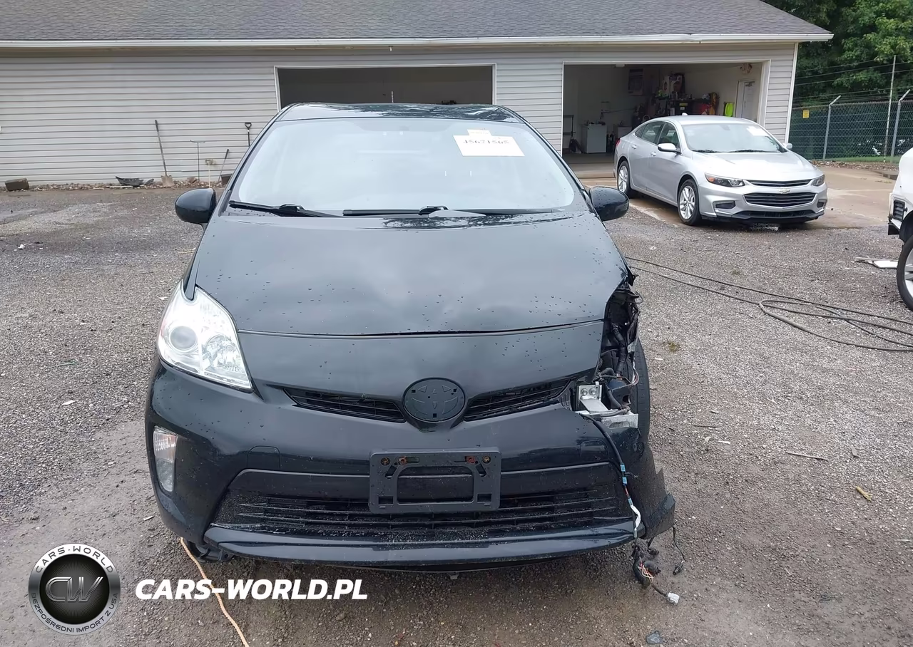 2015 Toyota Prius Two VIN:JTDKN3DUXF1915921 - 13