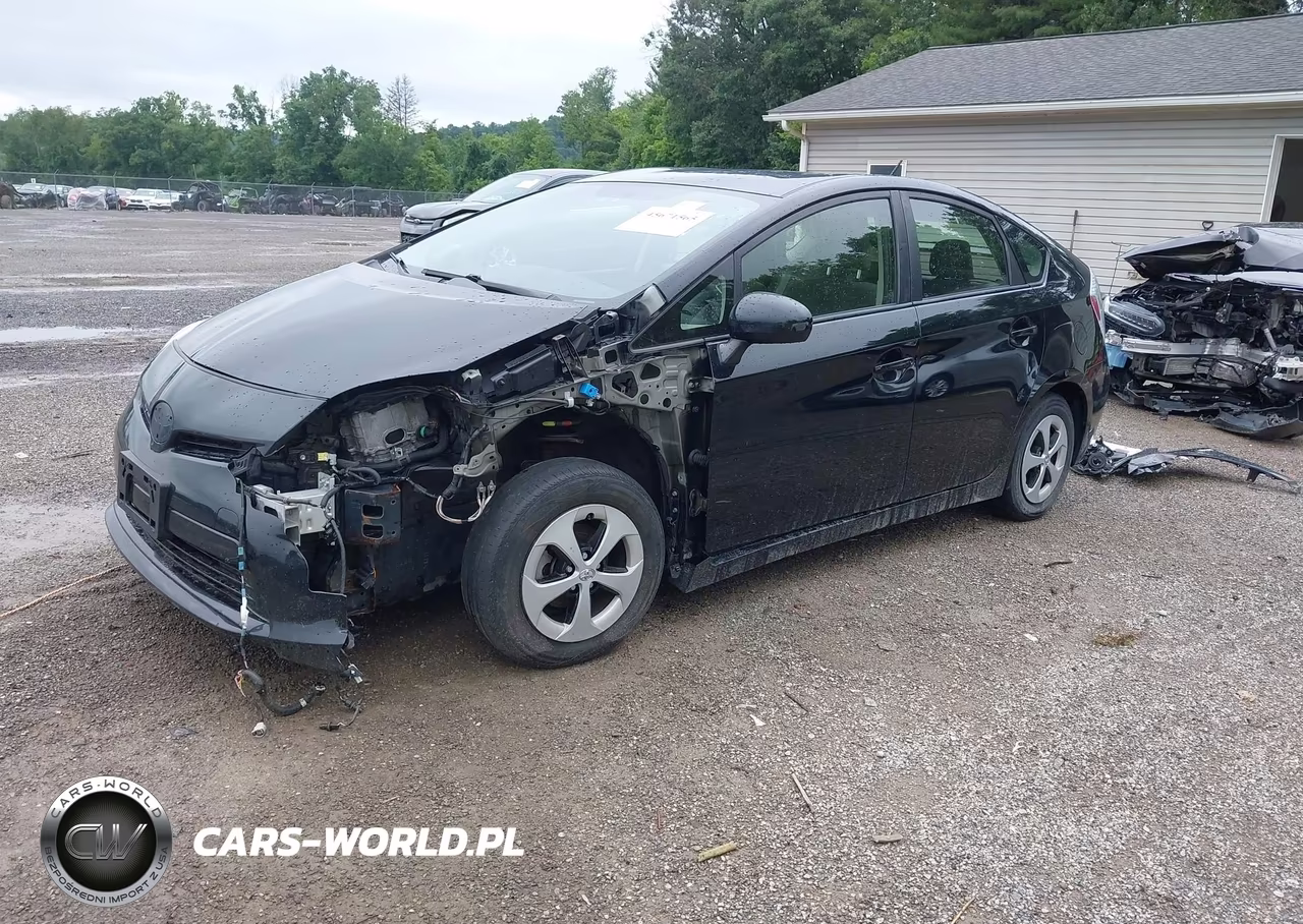 2015 Toyota Prius Two VIN:JTDKN3DUXF1915921 - 2