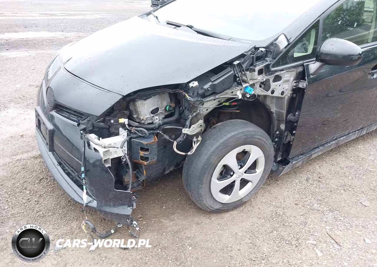 2015 Toyota Prius Two VIN:JTDKN3DUXF1915921 - 6