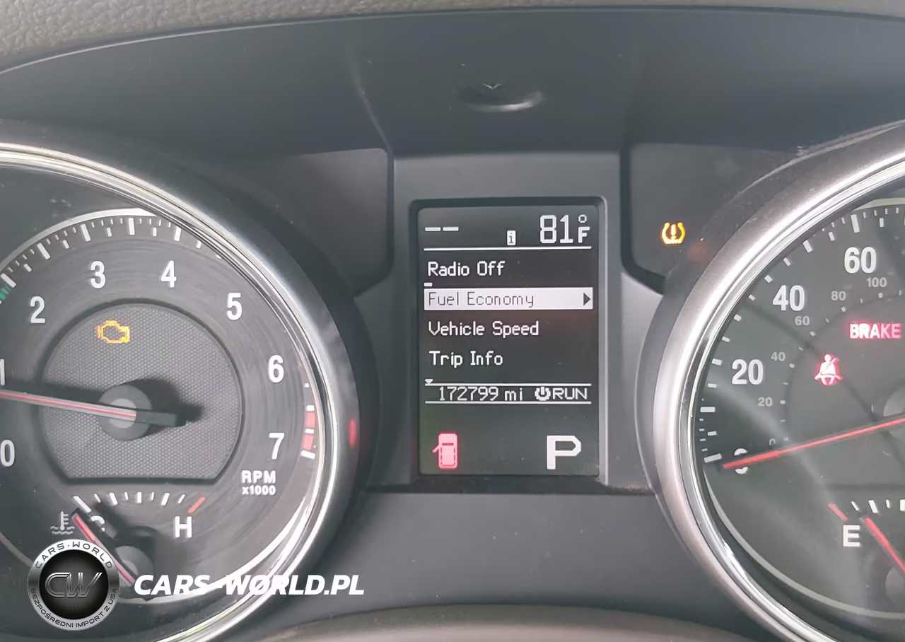 2011 Jeep Grand Cherokee Laredo VIN:1J4RR4GG5BC520049 - 7