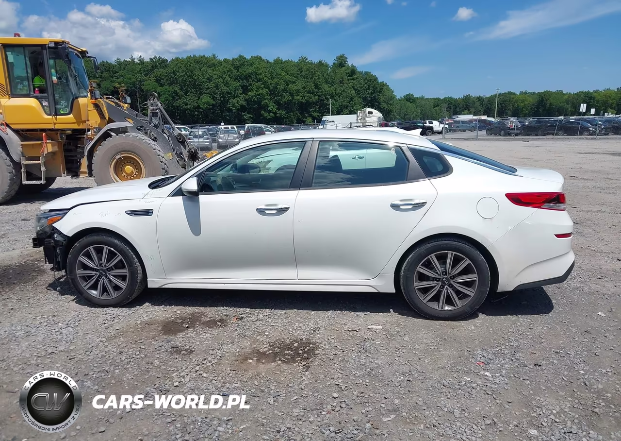 2019 Kia Optima Lx VIN:5XXGT4L39KG370724 - 14