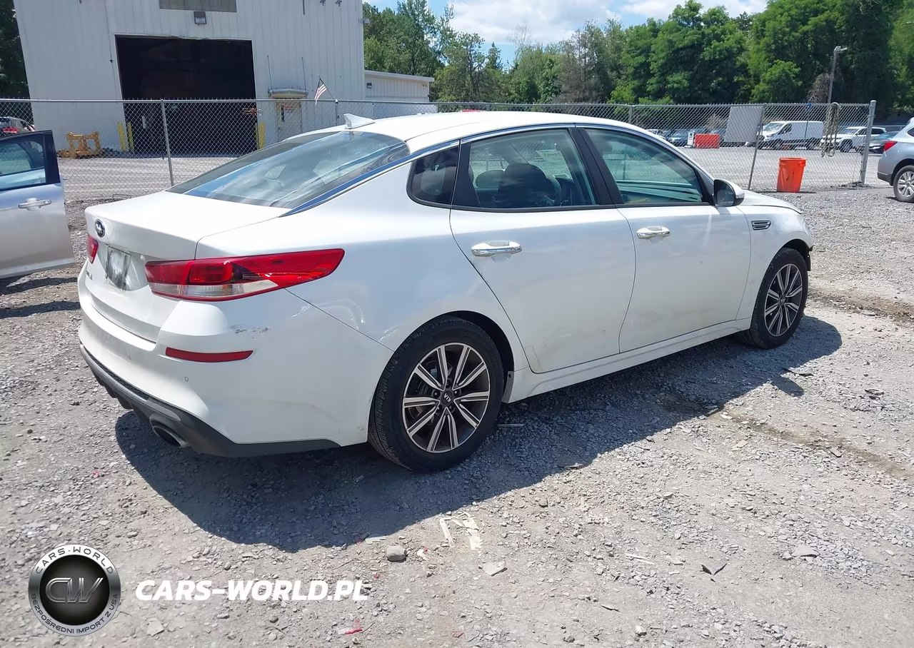 2019 Kia Optima Lx VIN:5XXGT4L39KG370724 - 4