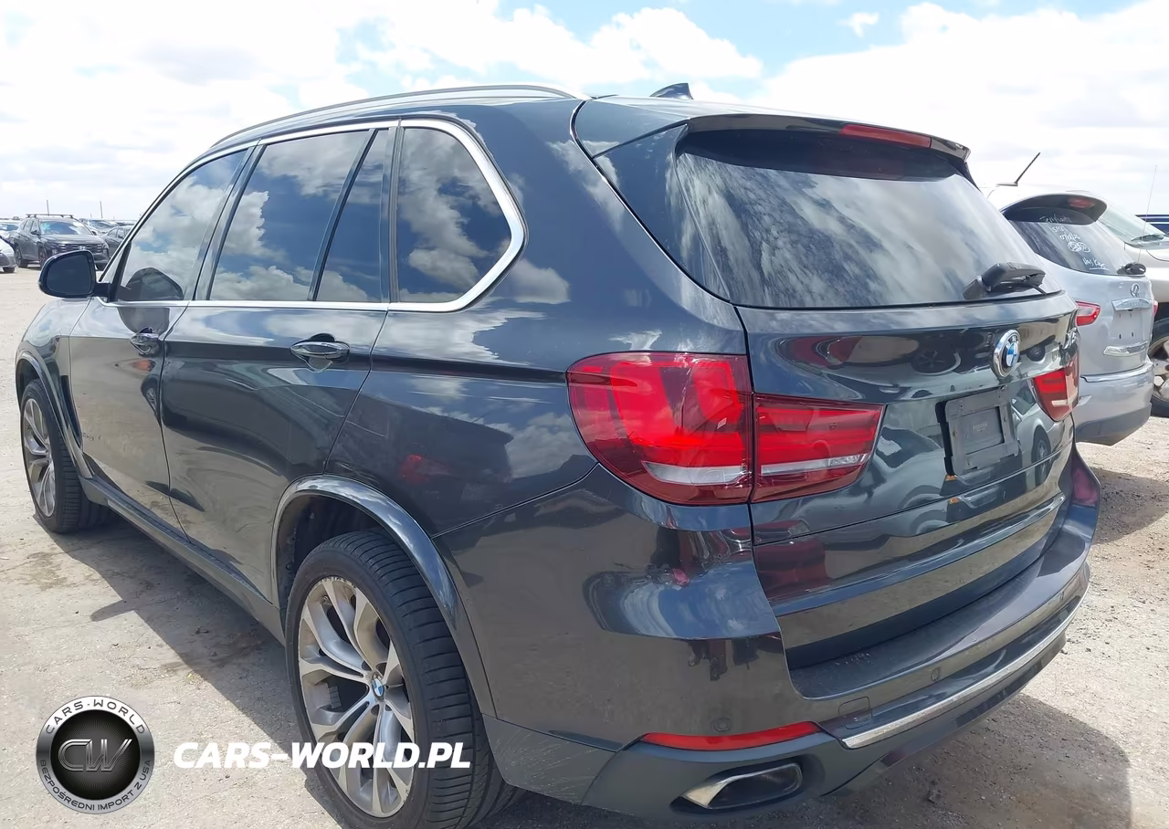 2015 BMW X5 xDrive50I VIN:5UXKR6C54F0J77165 - 3
