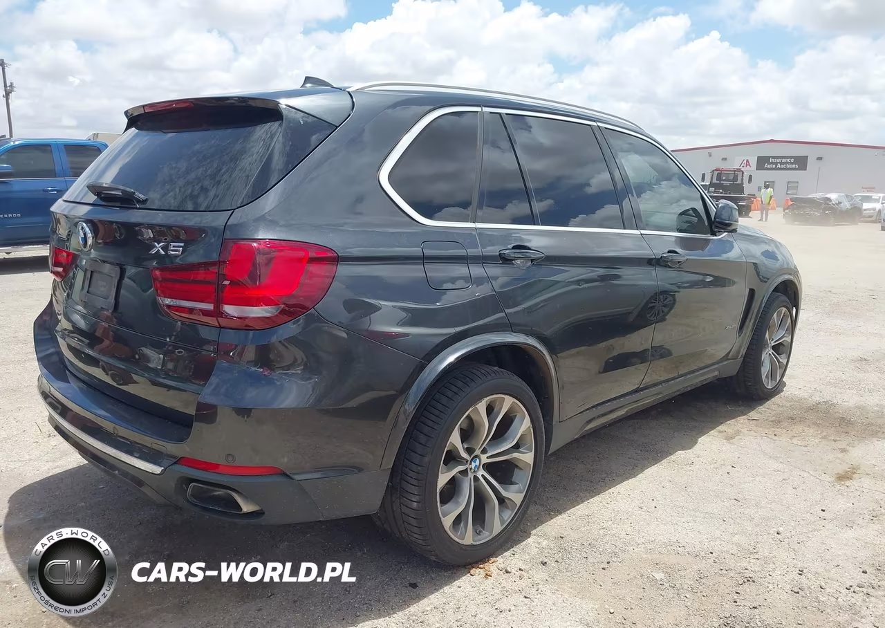 2015 BMW X5 xDrive50I VIN:5UXKR6C54F0J77165 - 4