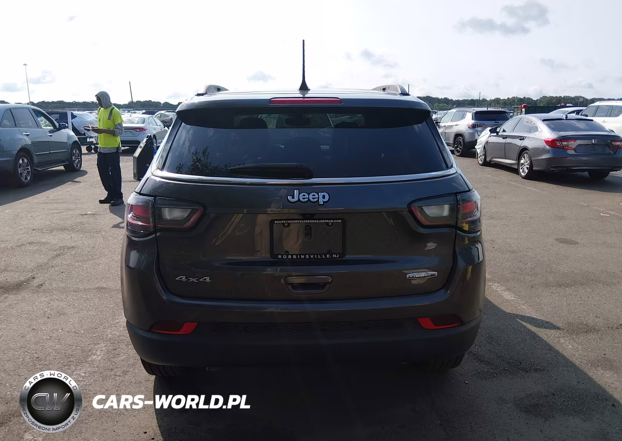 2023 Jeep Compass Latitude Lux Fwd VIN:3C4NJDFN5PT535688 - 13