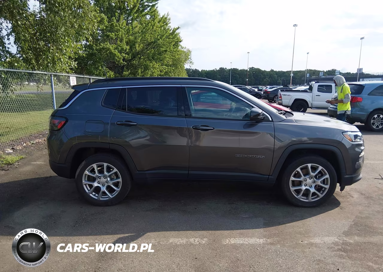 2023 Jeep Compass Latitude Lux Fwd VIN:3C4NJDFN5PT535688 - 14