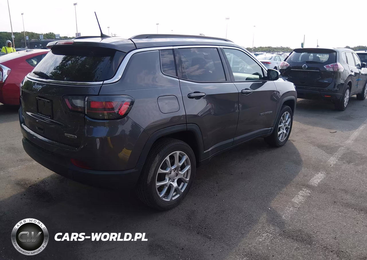 2023 Jeep Compass Latitude Lux Fwd VIN:3C4NJDFN5PT535688 - 4