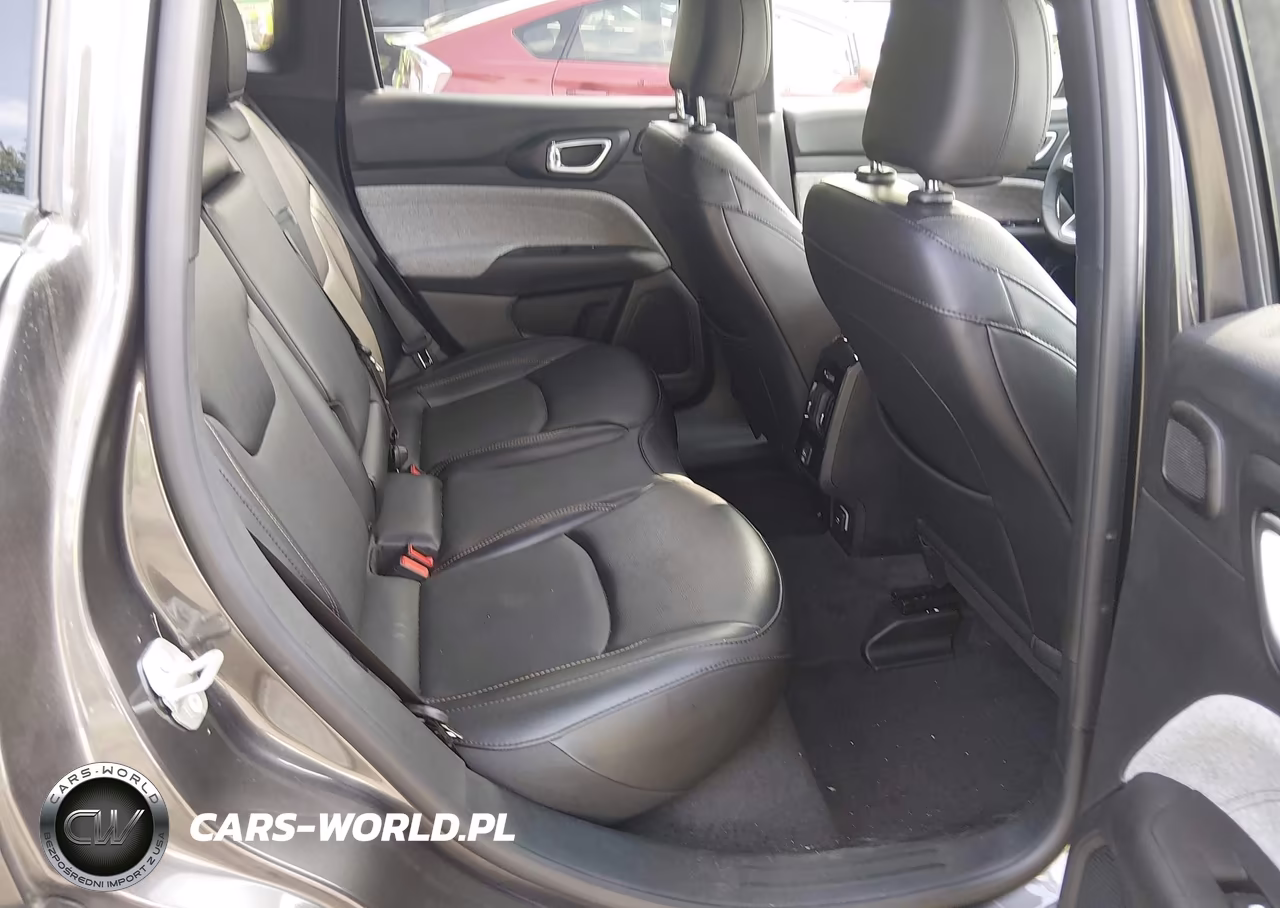 2023 Jeep Compass Latitude Lux Fwd VIN:3C4NJDFN5PT535688 - 8