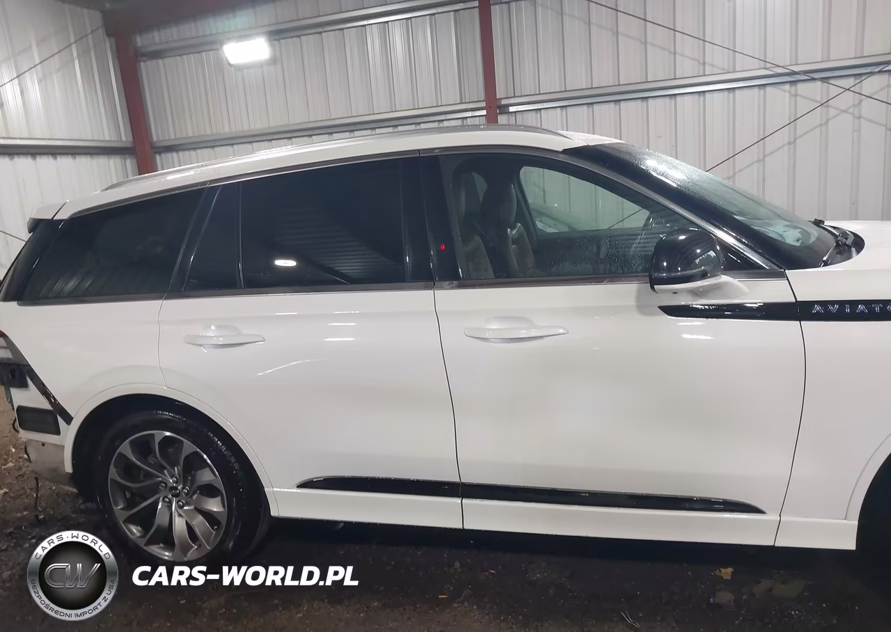 2020 Lincoln Aviator Grand Touring VIN:5LMYJ8XY2LGL37333 - 14