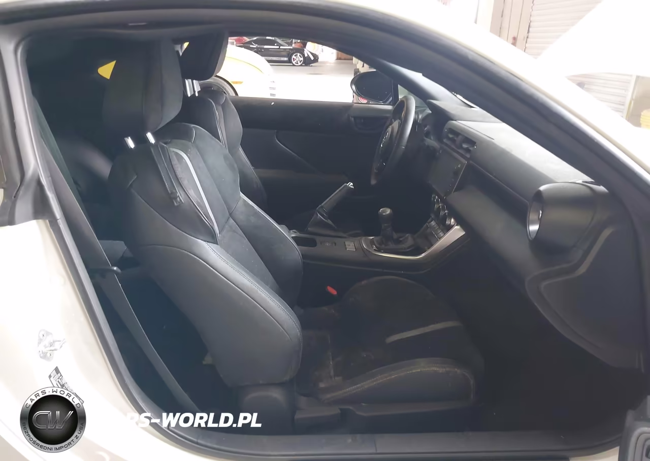 2024 Toyota Gr86 Premium VIN:JF1ZNBE16R8760430 - 5