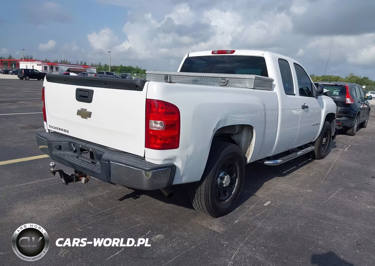 2008 Chevrolet Silverado 1500 Work Truck VIN:1GCEC19X98Z206671 - 4