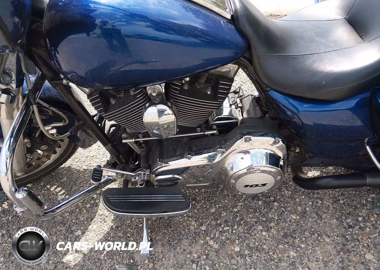 2012 Harley-Davidson Flhx Street Glide VIN:1HD1KBM10CB678445 - 9