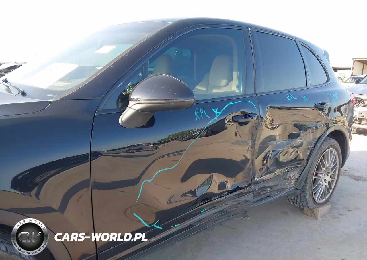 2015 Porsche Cayenne S VIN:WP1AB2A21FLA56772 - 18