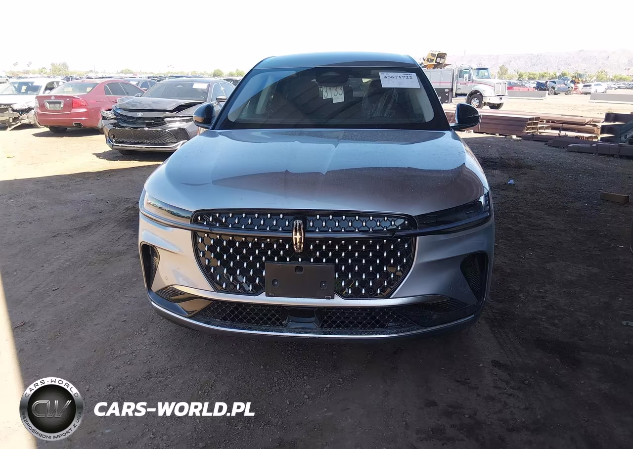 2026 Lincoln Nautilus Premiere VIN:5LMPJ8JA1TJ031251 - 12