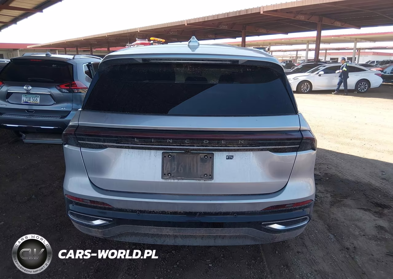 2026 Lincoln Nautilus Premiere VIN:5LMPJ8JA1TJ031251 - 16