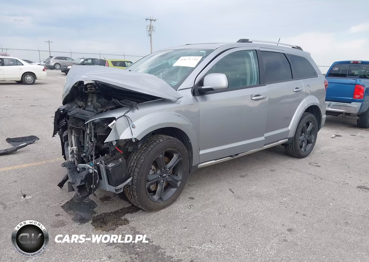 2020 Dodge Journey Crossroad VIN:3C4PDCGB7LT267834 - 2