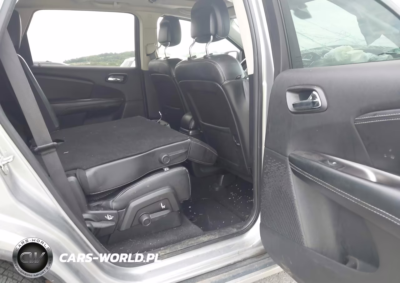 2020 Dodge Journey Crossroad VIN:3C4PDCGB7LT267834 - 8