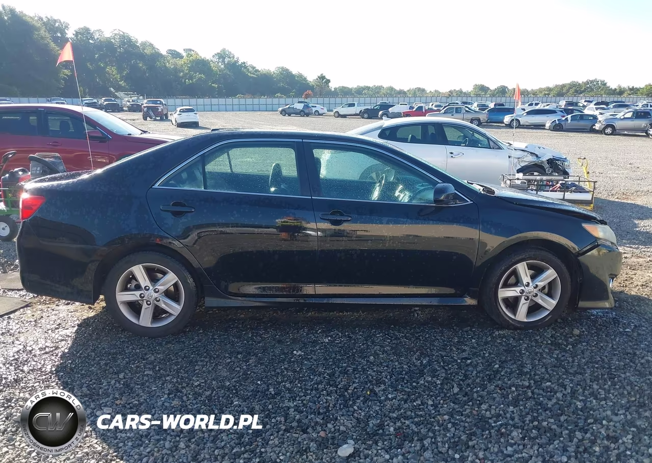 2014 Toyota Camry Se VIN:4T1BF1FK0EU846727 - 13
