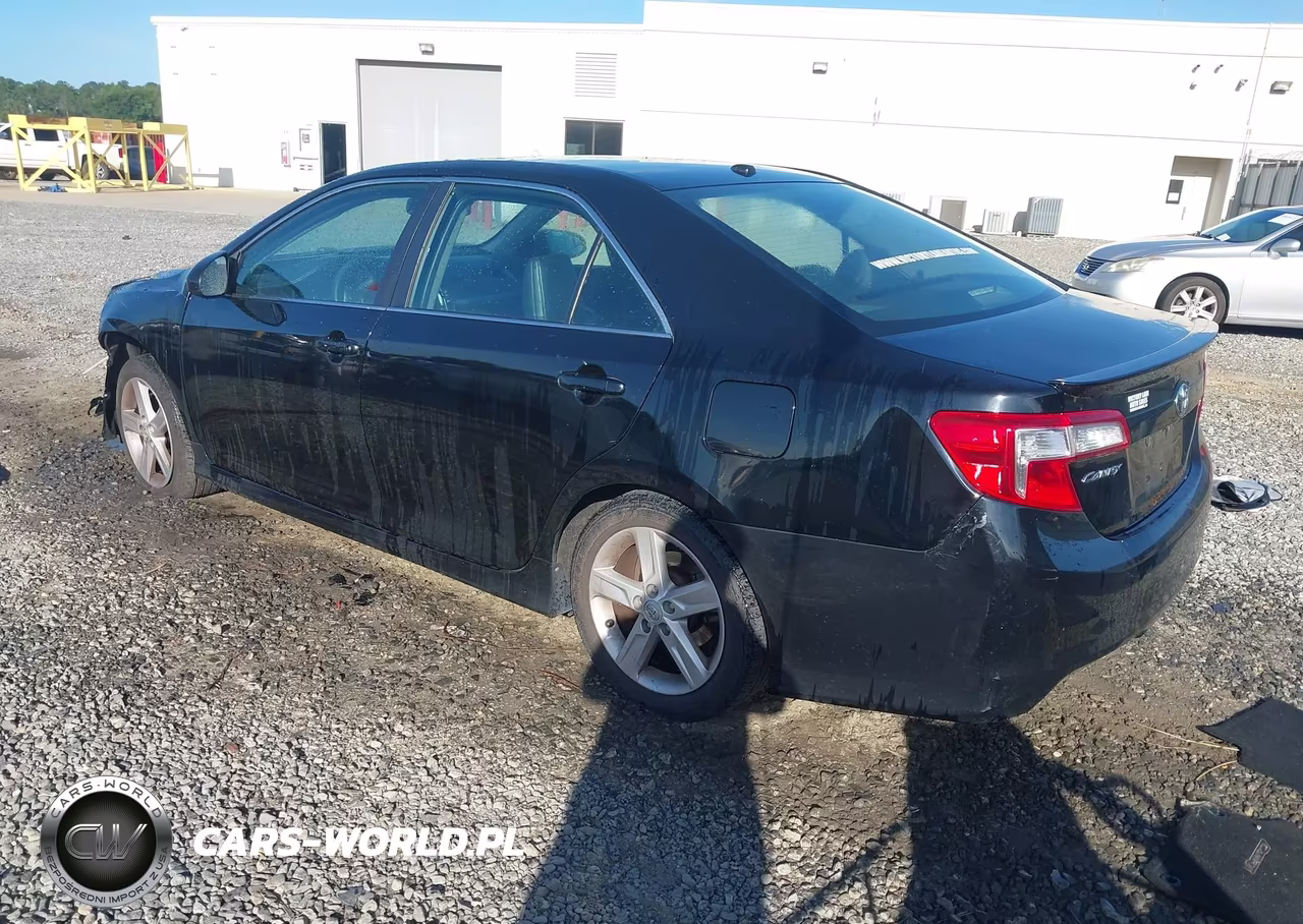 2014 Toyota Camry Se VIN:4T1BF1FK0EU846727 - 3