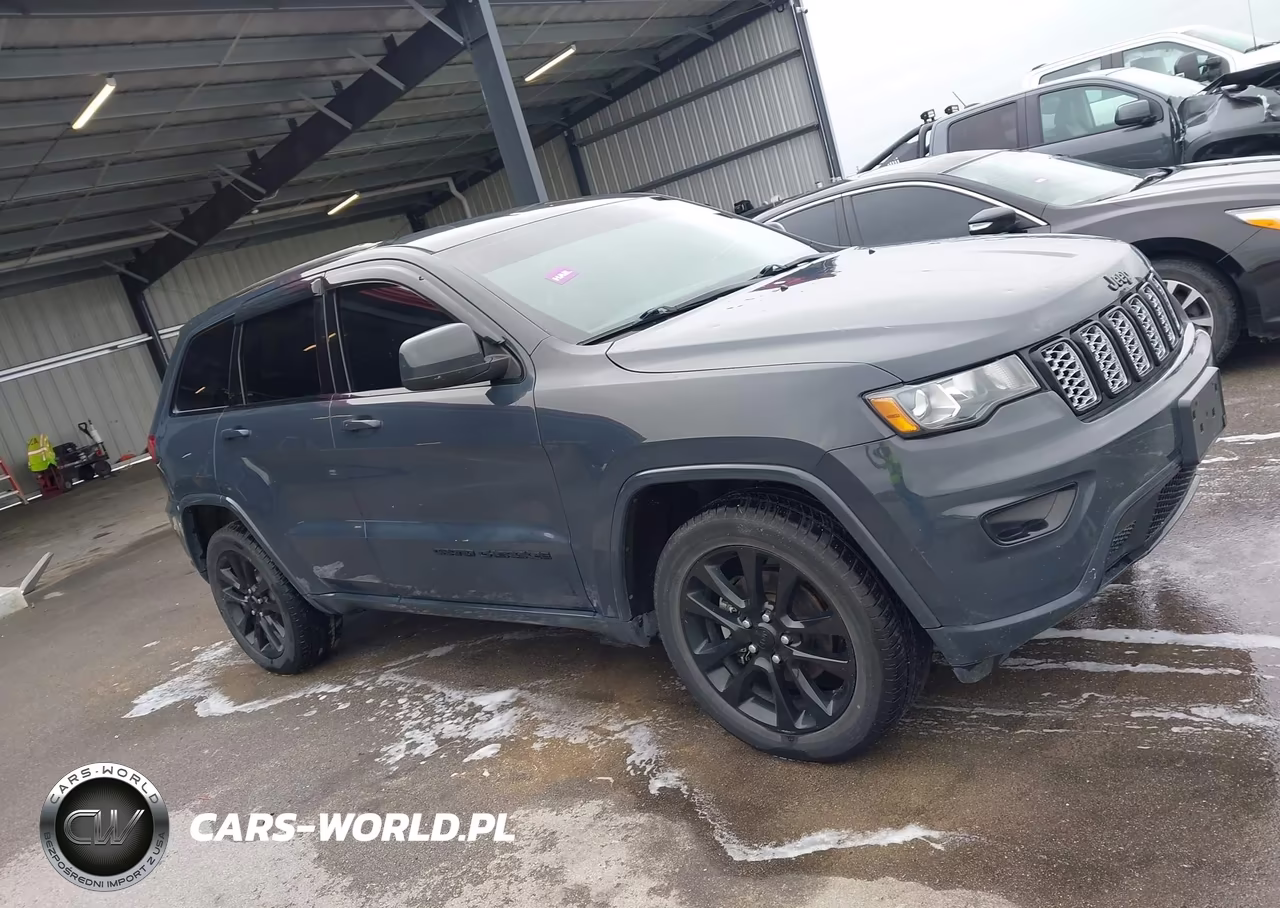2017 Jeep Grand Cherokee Altitude VIN:1C4RJFAG7HC753893 - 13