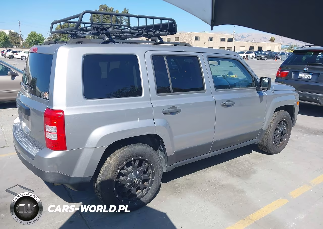 2017 Jeep Patriot Sport VIN:1C4NJPBA2HD209973 - 4