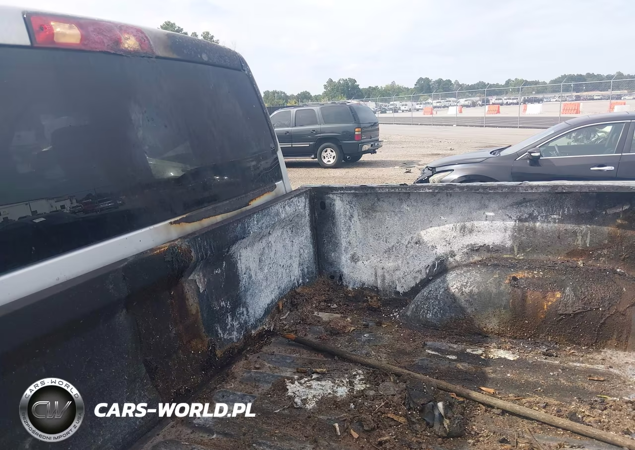 2018 Ram 1500 Express 4X2 6'4 Box VIN:1C6RR6FG2JS337285 - 6