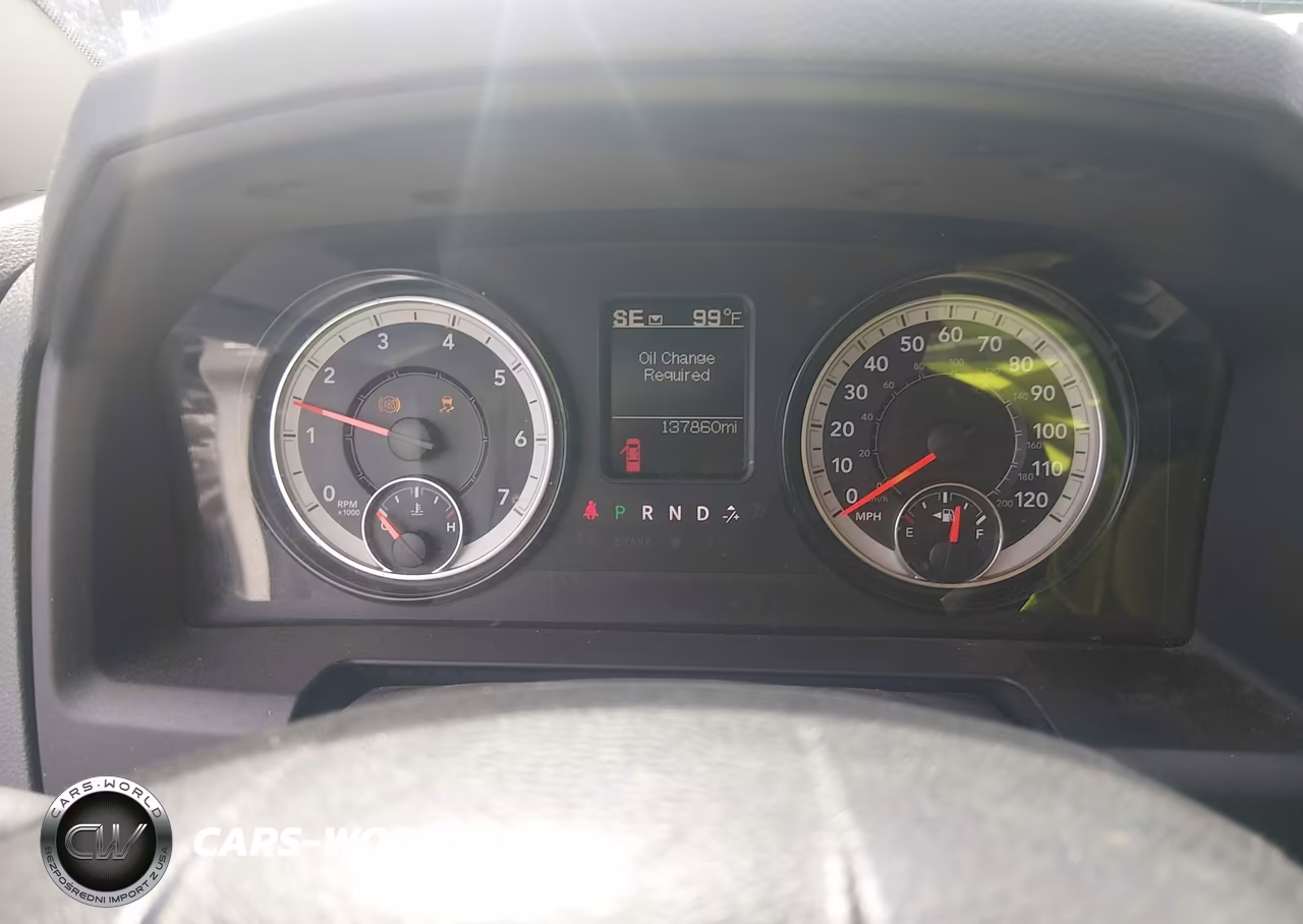 2018 Ram 1500 Express 4X2 6'4 Box VIN:1C6RR6FG2JS337285 - 7