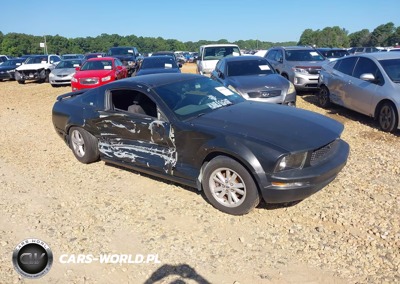 2005 Ford Mustang V6 Deluxe-V6 Premium