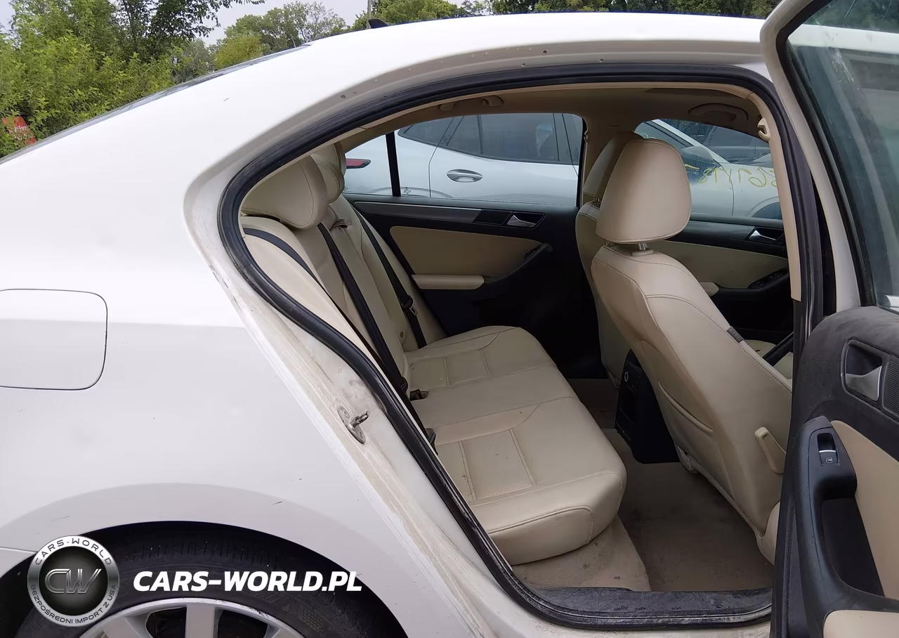 2013 Volkswagen Jetta 2.0L Tdi VIN:3VWLL7AJ4DM273432 - 8