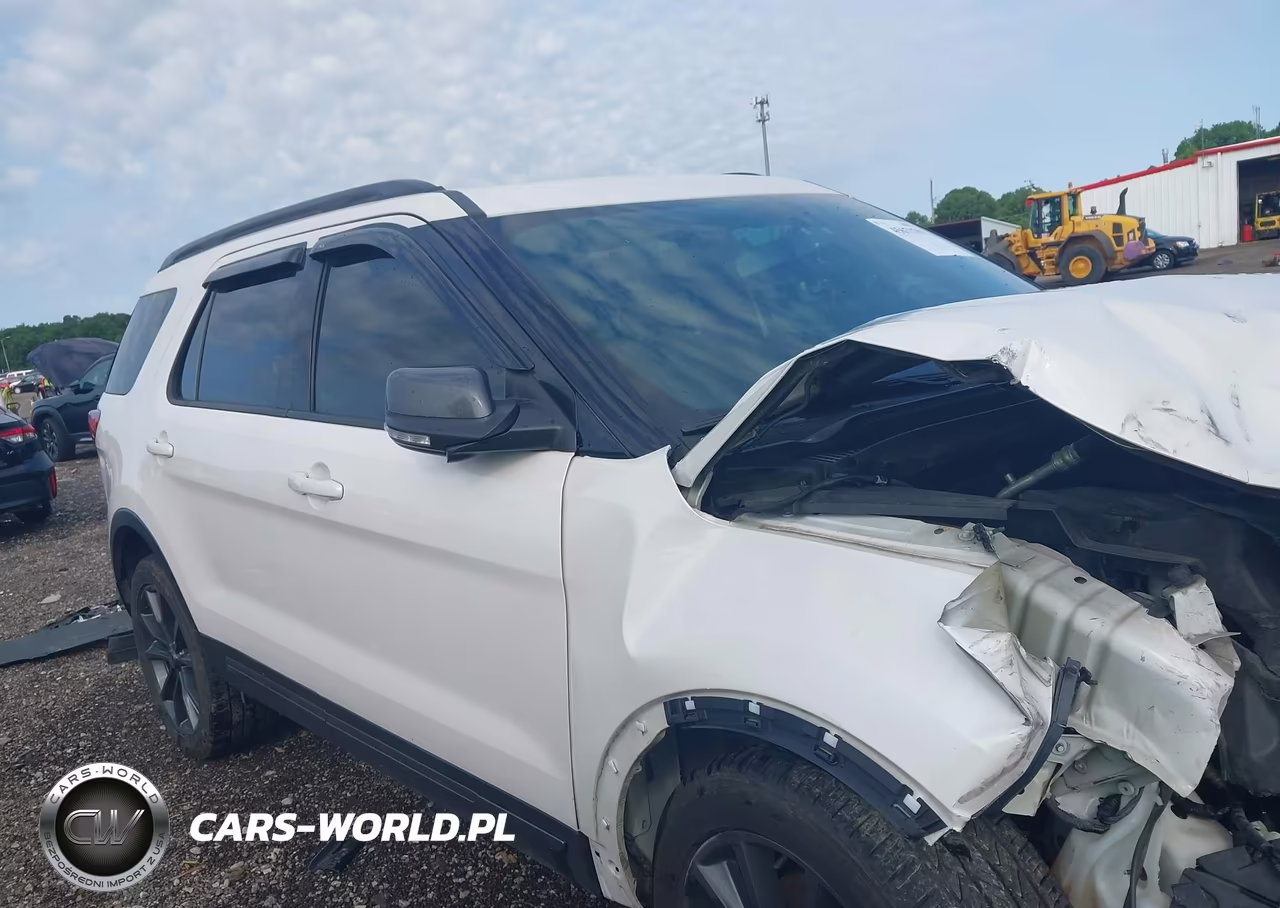 2017 Ford Explorer Xlt VIN:1FM5K8D80HGB84241 - 14