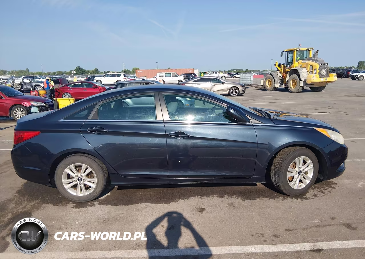 2013 Hyundai Sonata Gls VIN:5NPEB4AC4DH674872 - 13