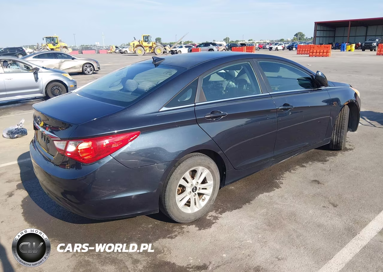 2013 Hyundai Sonata Gls VIN:5NPEB4AC4DH674872 - 4