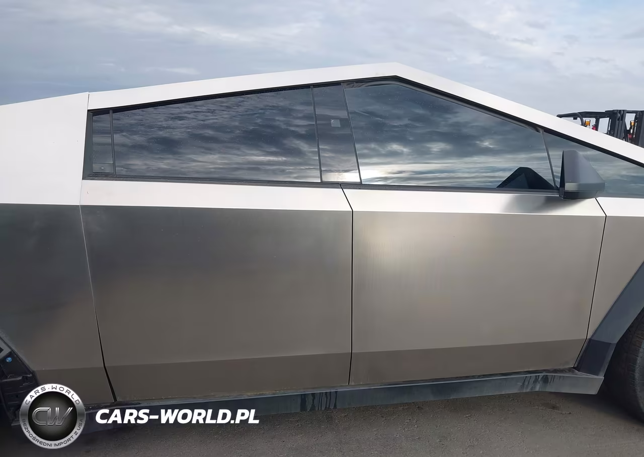 2025 Tesla Cybertruck All-Wheel Drive VIN:7G2CEHED5SA073419 - 13