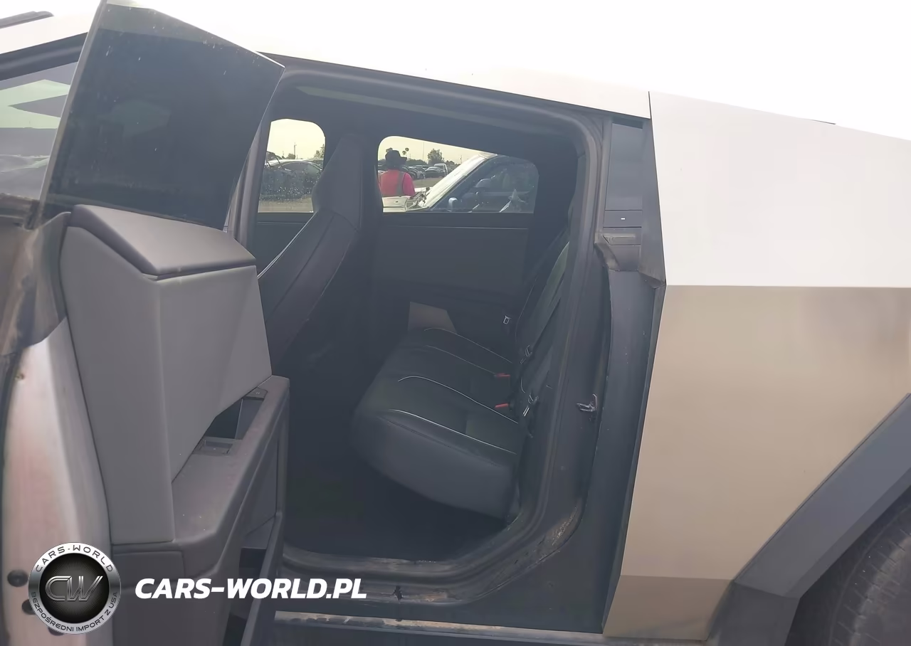 2025 Tesla Cybertruck All-Wheel Drive VIN:7G2CEHED5SA073419 - 8