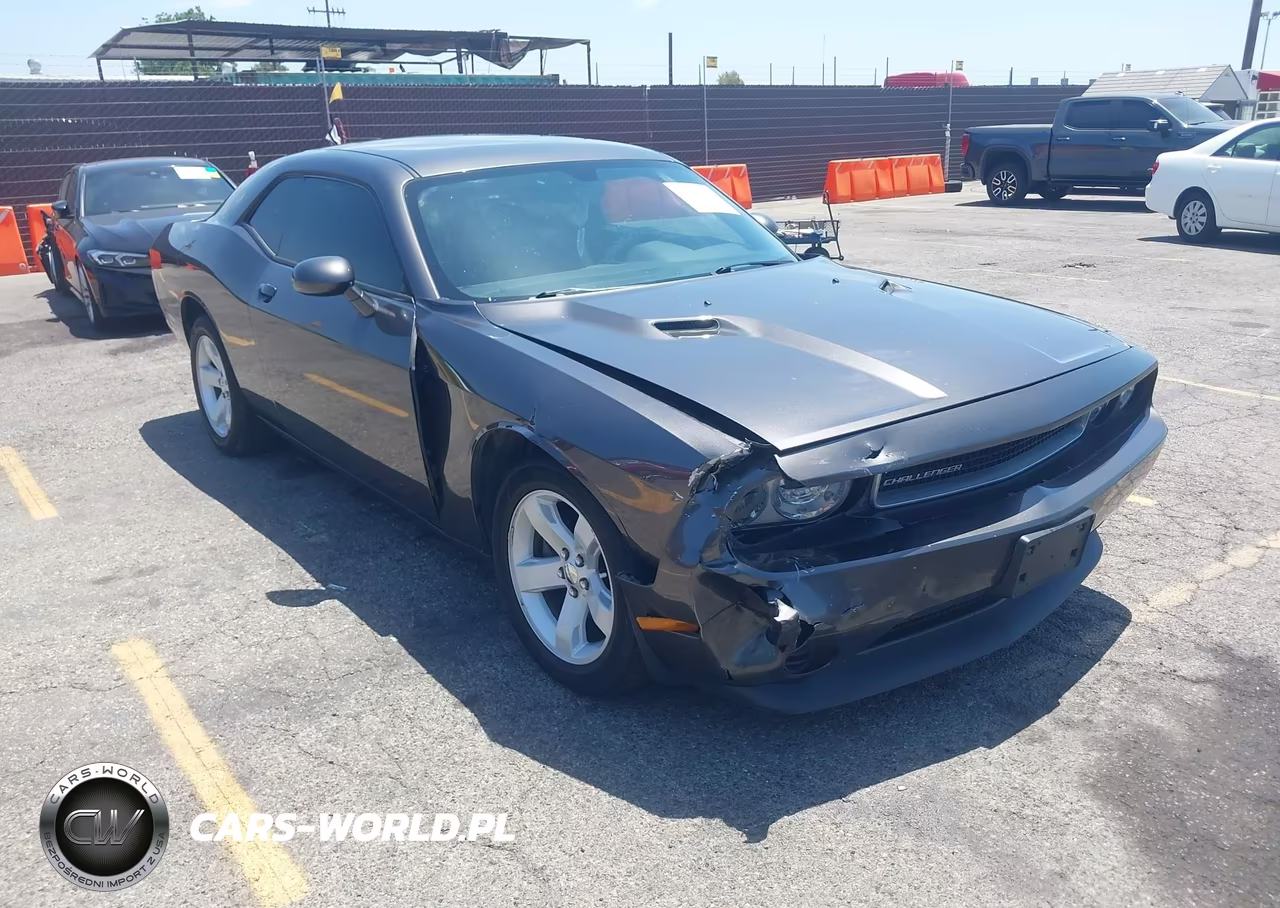 2014 Dodge Challenger Sxt – zdjęcie 1 z 16