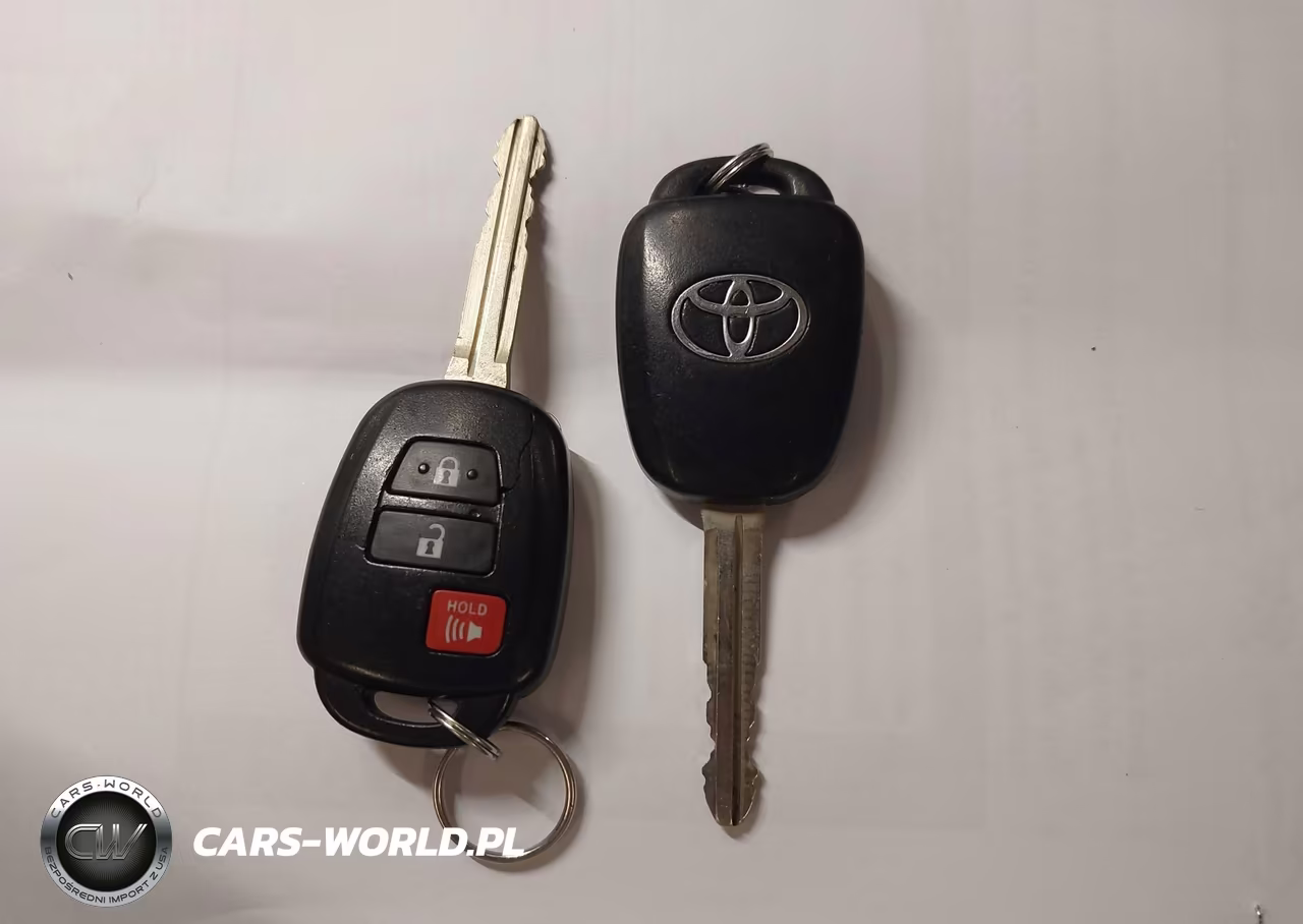 2017 Toyota Rav4 Le VIN:JTMZFREV9HJ121808 - 11