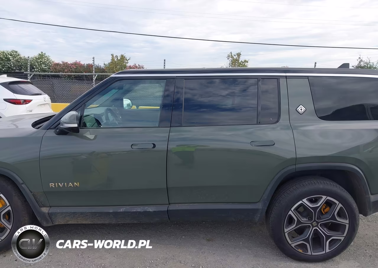 2023 Rivian R1S Launch Edition VIN:7PDSGABL6PN000530 - 14