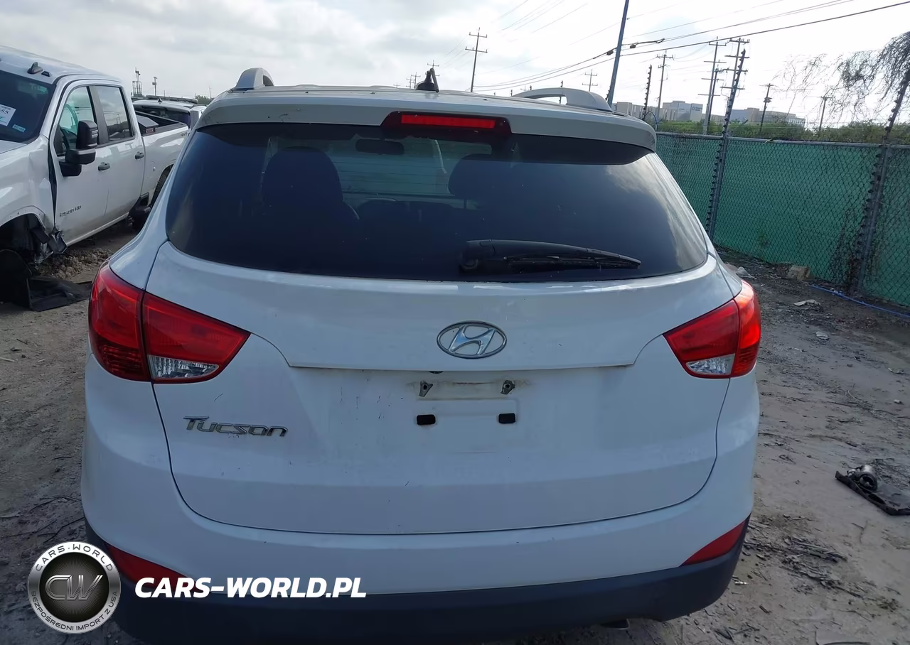 2015 Hyundai Tucson Se VIN:KM8JU3AGXFU069149 - 17