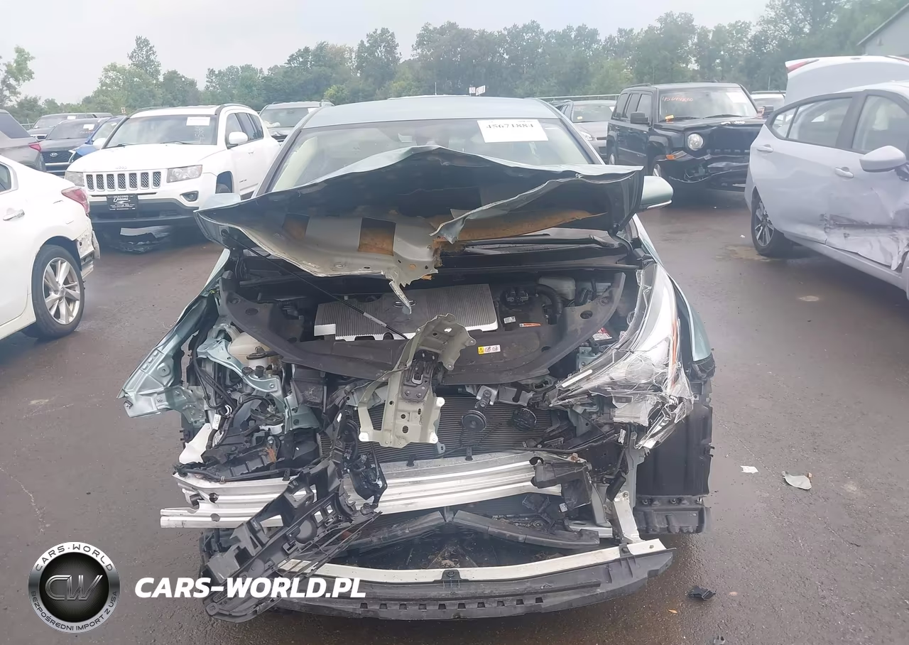 2018 Toyota Prius Two VIN:JTDKBRFU8J3069049 - 13