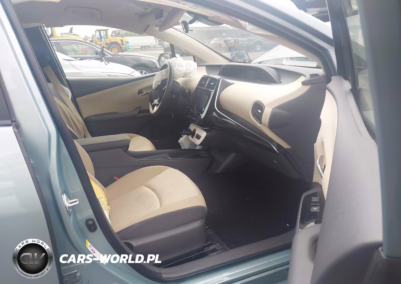 2018 Toyota Prius Two VIN:JTDKBRFU8J3069049 - 5